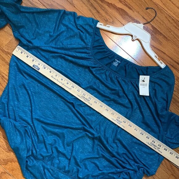 Lane Bryant size 18-20 scoop neck long sleeve top NWT - Picture 8 of 10